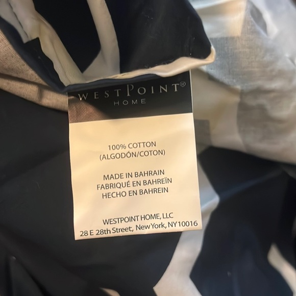 🚨4/$13🚨 West Point Home Shower Curtain & Curtain Hooks - Picture 2 of 6